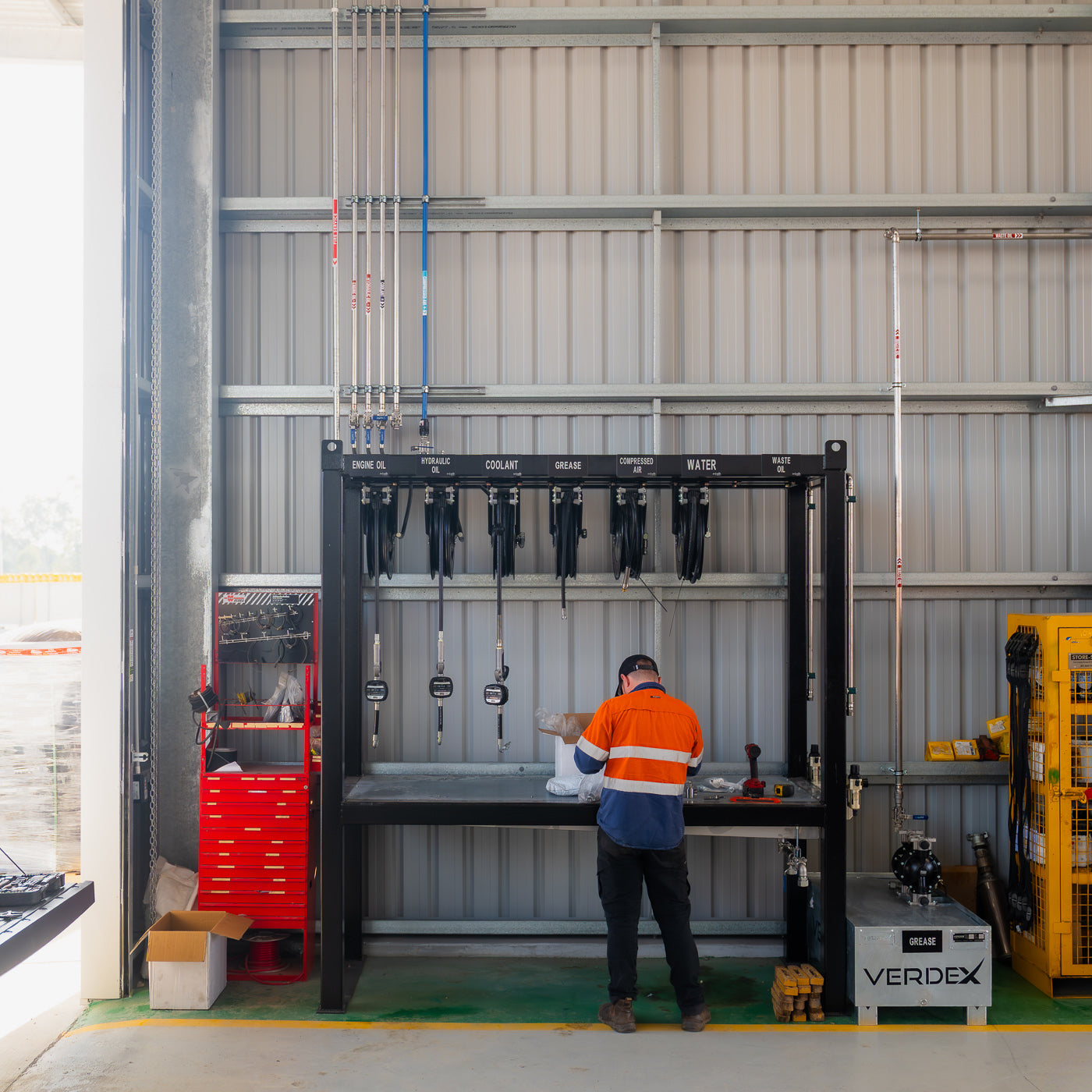 GO On site Multi-Fluid Dispensing station